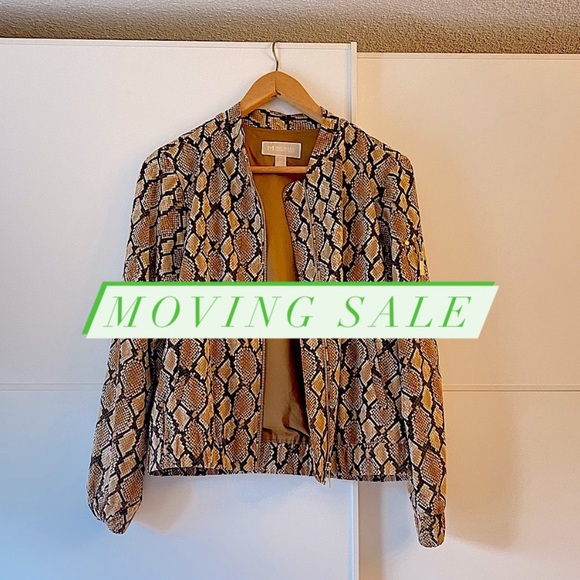 LAST DAY TO BUY! MICHAEL KORS JACKET - Picture 1 of 13